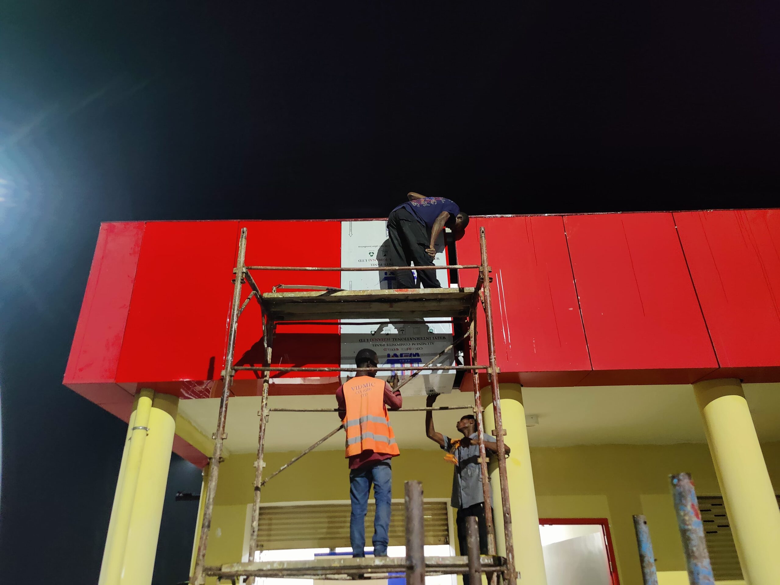 Alucobond Installation