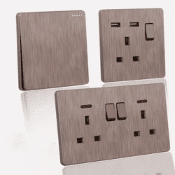 UK 13 A British Standard Switch Multifunction Socket