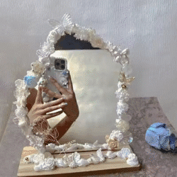 Cream Glue Mirror