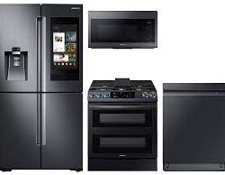 samsung Family Hub™ 4-Door Flex™ Refrigerator + Flex Duo™ Slide-in Gas Range with Smart Dial & Air Fry + Linear Wash Dishwasher + Microwave in Black Stainless